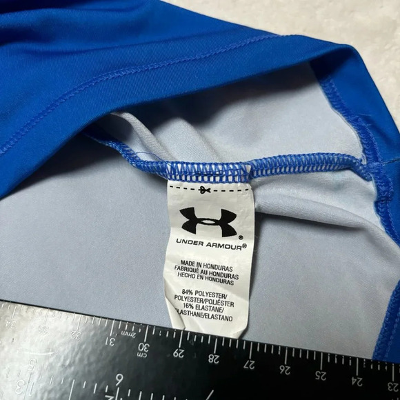 Under Armour Womens Fitted Shirt Medium Heatgear Marvel Batman Workout Blue - Picture 7 of 10